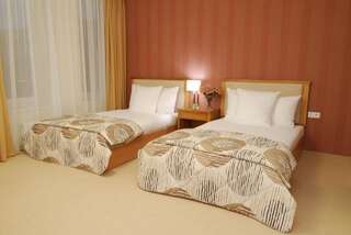 Отель Astrum Palace Мажейкяй Двухместный номер с 2 отдельными кроватями-2